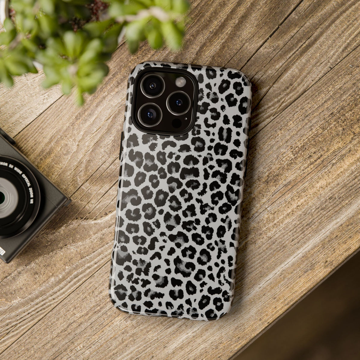 Leopar for iPhone